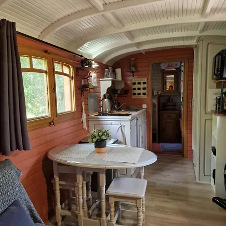Roulotte En Bois Sud France Casa di campagna *