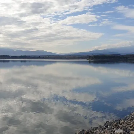 Roulotte En Bois Sud France *