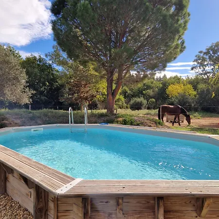 Roulotte En Bois Sud France *